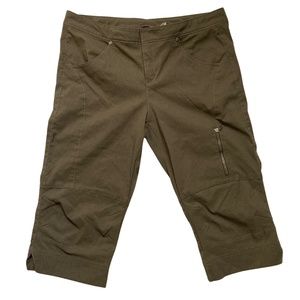 Athleta Nylon Hiking Commuter Capri Pants Long Shorts Brown Women's Size 10